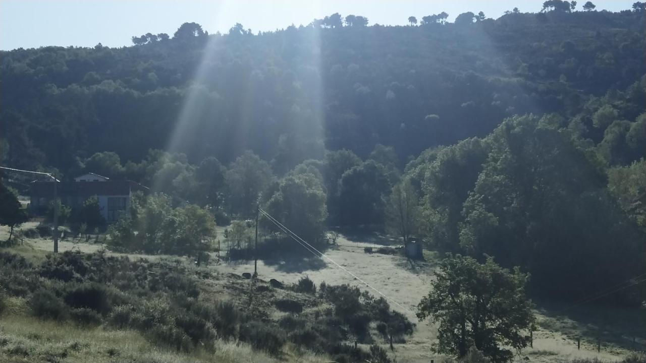 Turismo Rural Macieira Brava Guarda Buitenkant foto